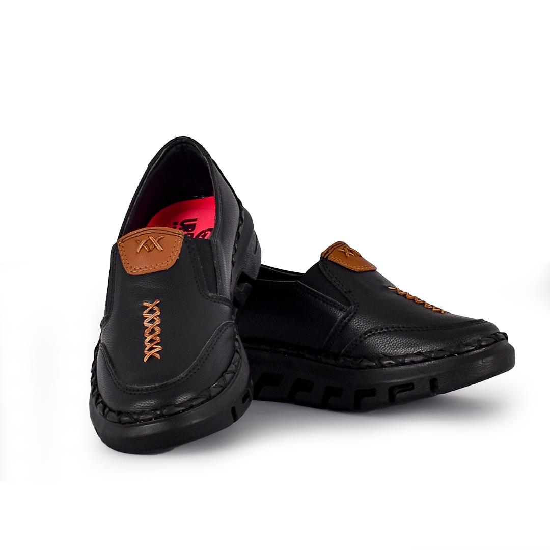 Zapatos Bellami Comfort Elite negros con detalles en cuero marrón